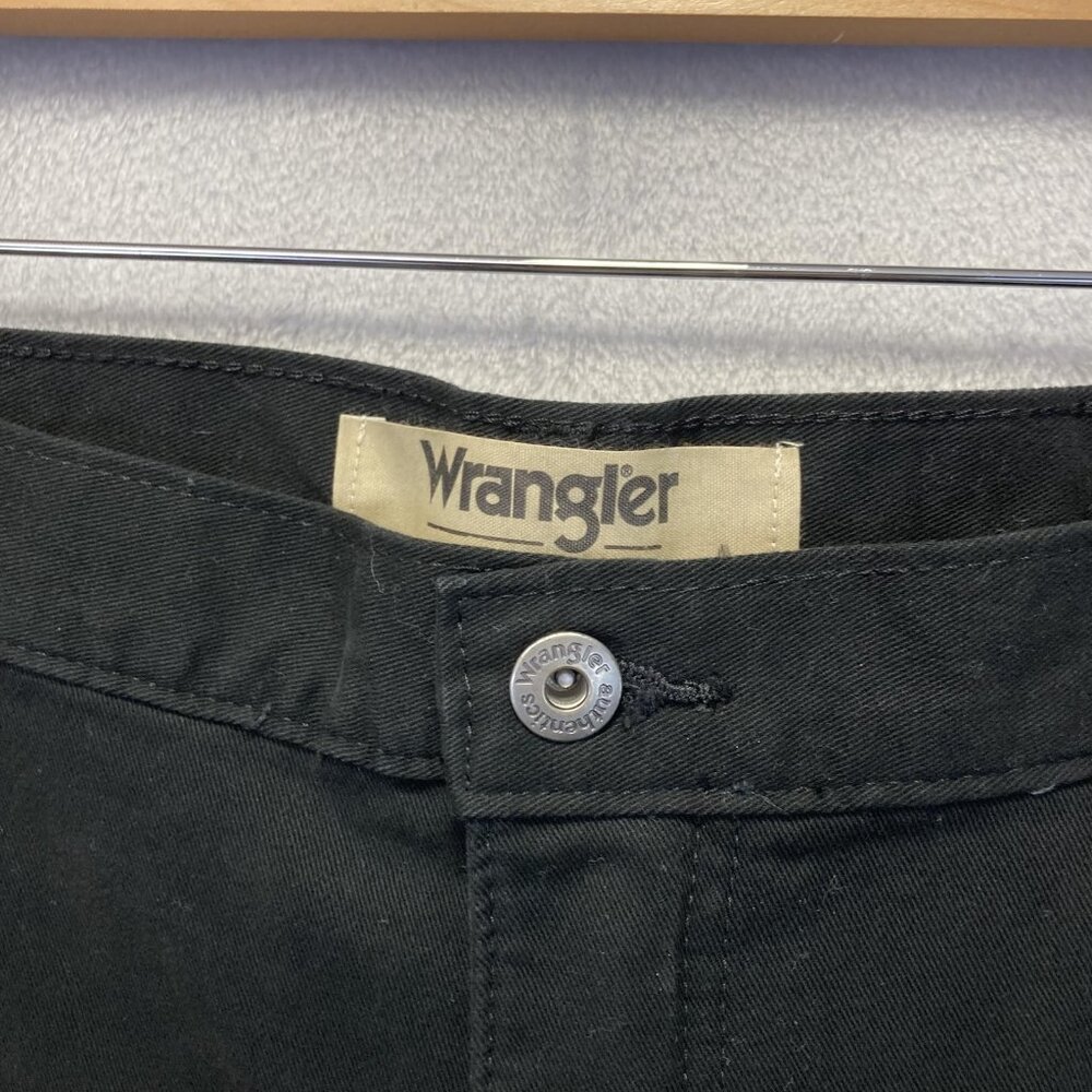 NWT Wrangler Fleece Lined Cargo Pants Mens 40x30 Black Winter Pockets 10ZM6LLBL - Picture 9 of 14
